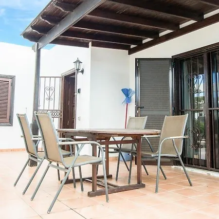 Playa Blanca Sleeps 12 Pool Wifi Playa Blanca (Lanzarote)